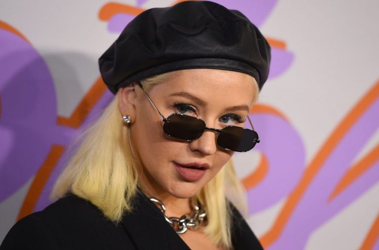 PIESĂ NOUĂ: Christina Aguilera – Twice