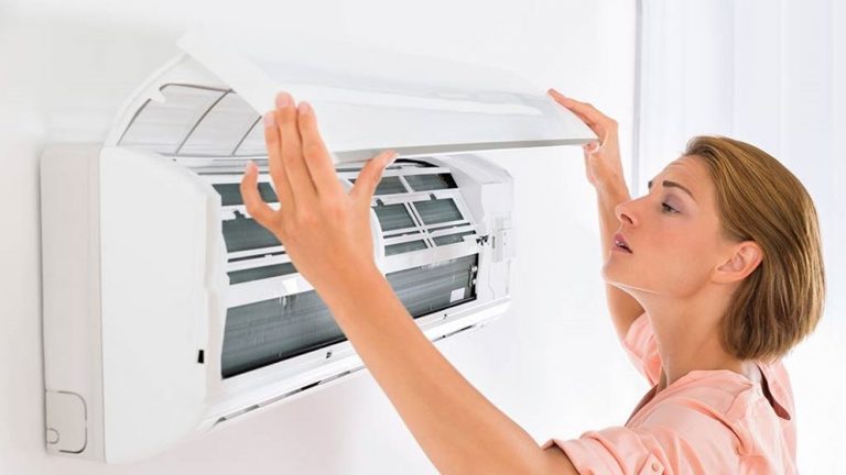 Cum se curata aparatul de aer conditionat