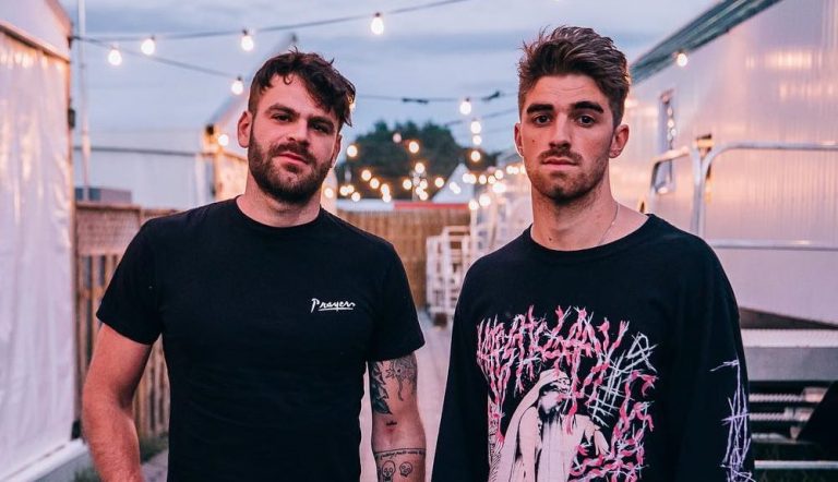 The Chainsmokers ft. Emily Warren – Side Effects (lyric video)